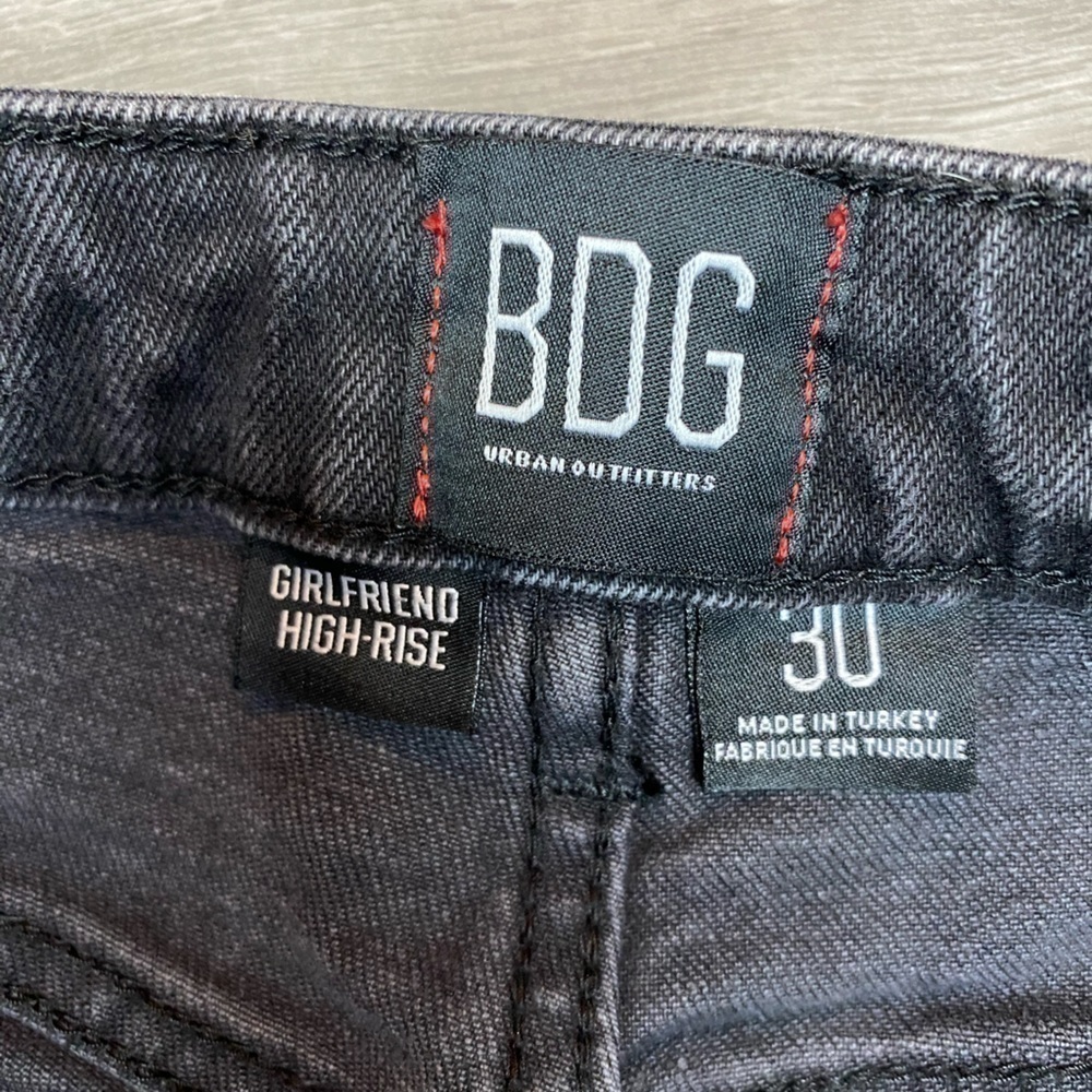 Urban Outfitters BDG Girlfriend High-Rise Cropped Jeans - Picture 5 of 8